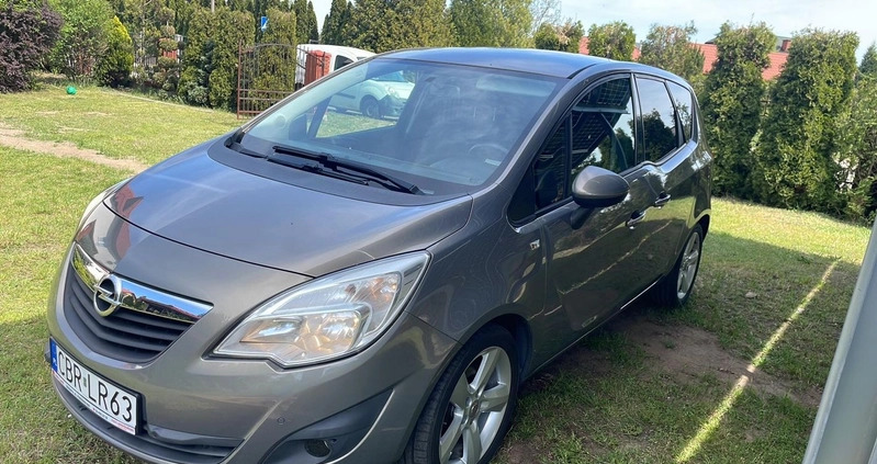 Opel Meriva cena 27800 przebieg: 82000, rok produkcji 2010 z Brodnica małe 67